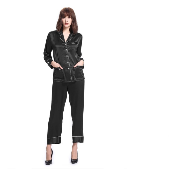 Lily Silk 22 Momme Chic Trimmed Silk Pajamas Set - Picture 2 of 7